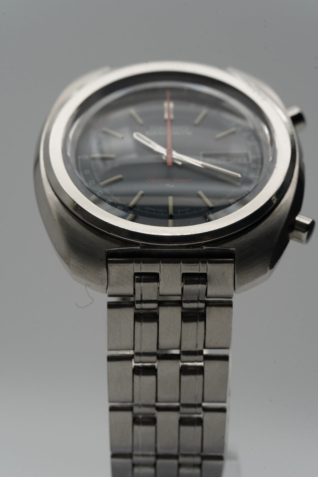 Vintage Seiko 5 Sports Speed-Timer Chronograph (Ref. 7017-8000) – Newly serviced