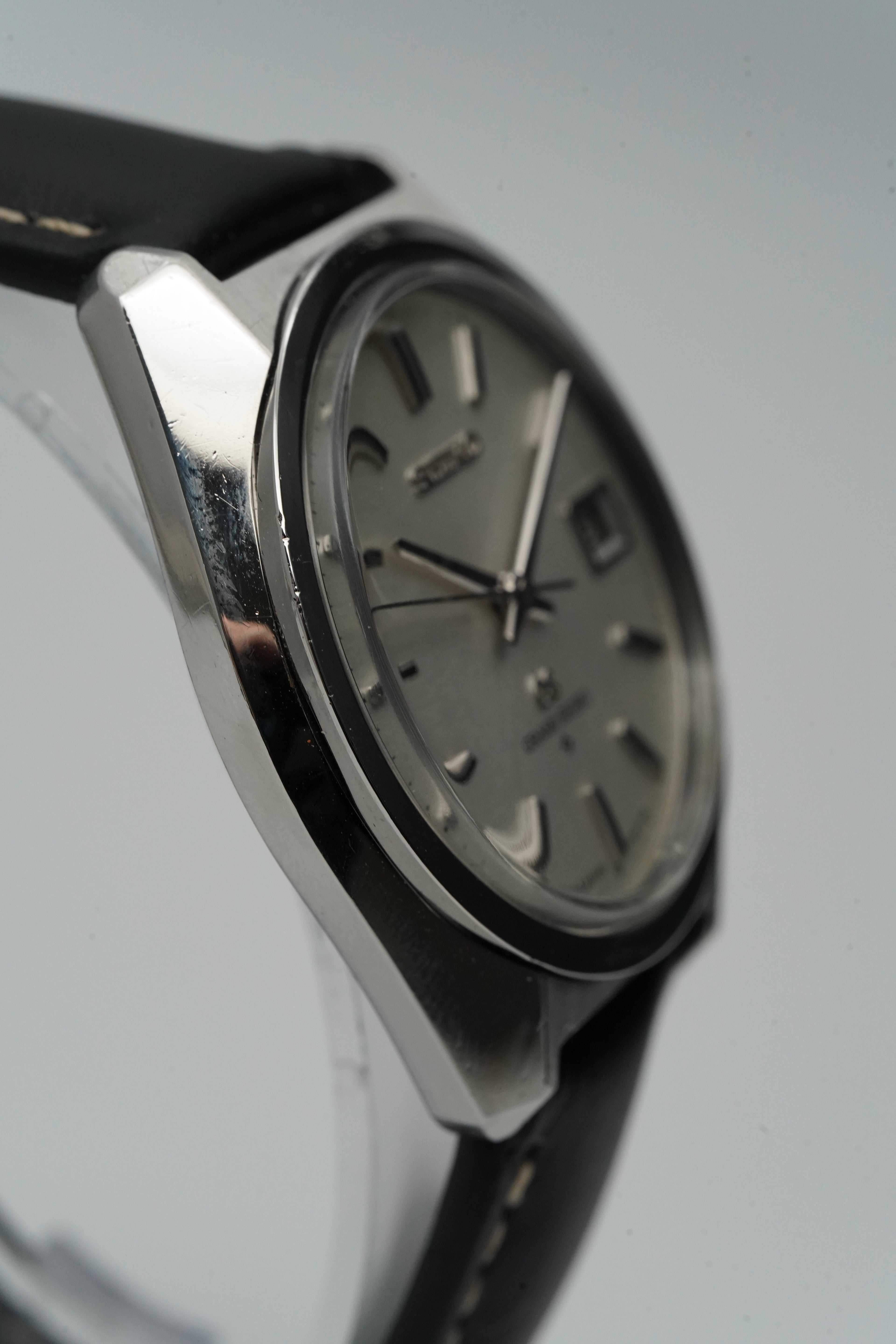 Vintage Grand Seiko 61GS Hi-Beat (Ref. 6145-8000) – Gold Medallion – Newly Serviced