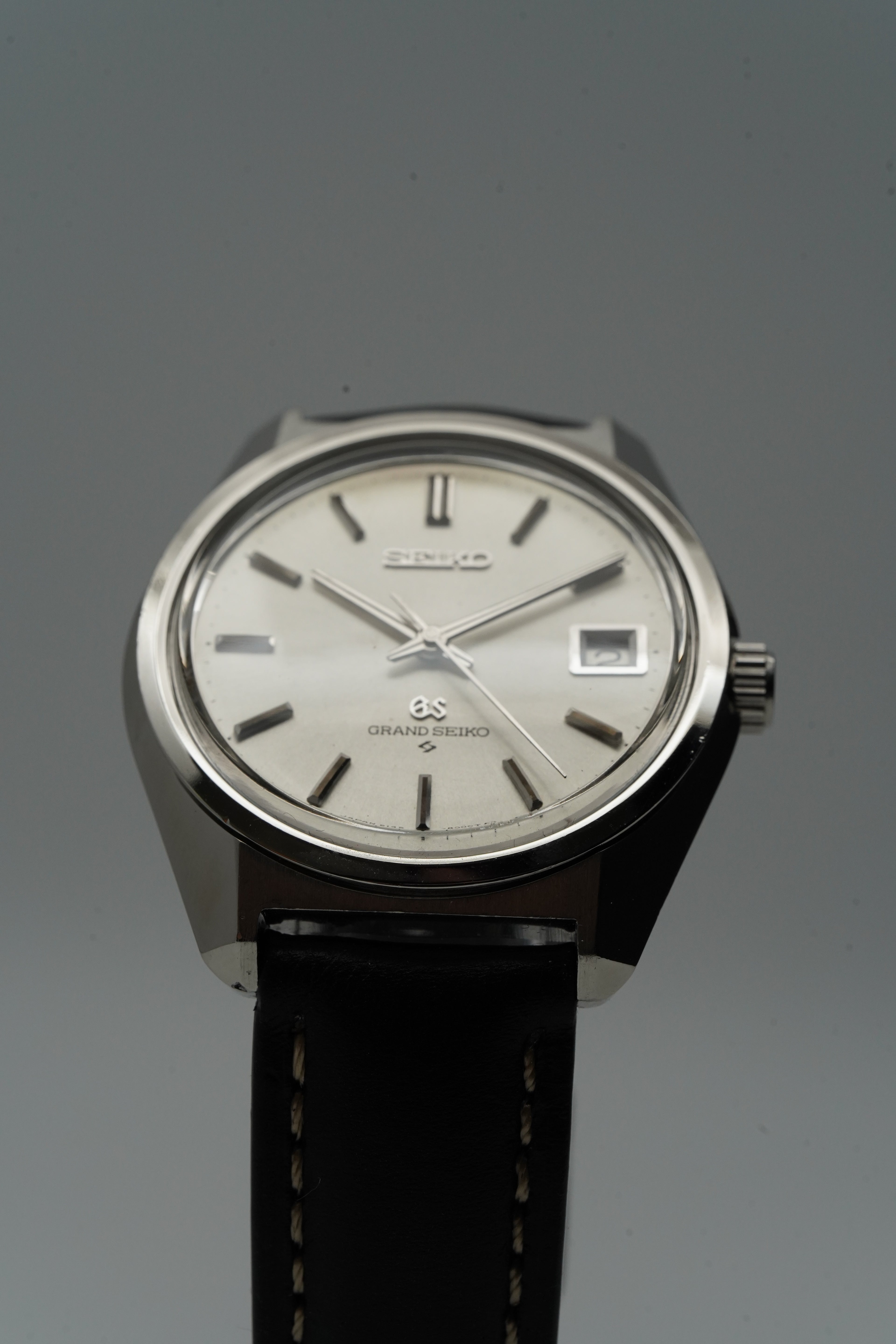 Vintage Grand Seiko 61GS Hi-Beat (Ref. 6145-8000) – Gold Medallion – Newly Serviced
