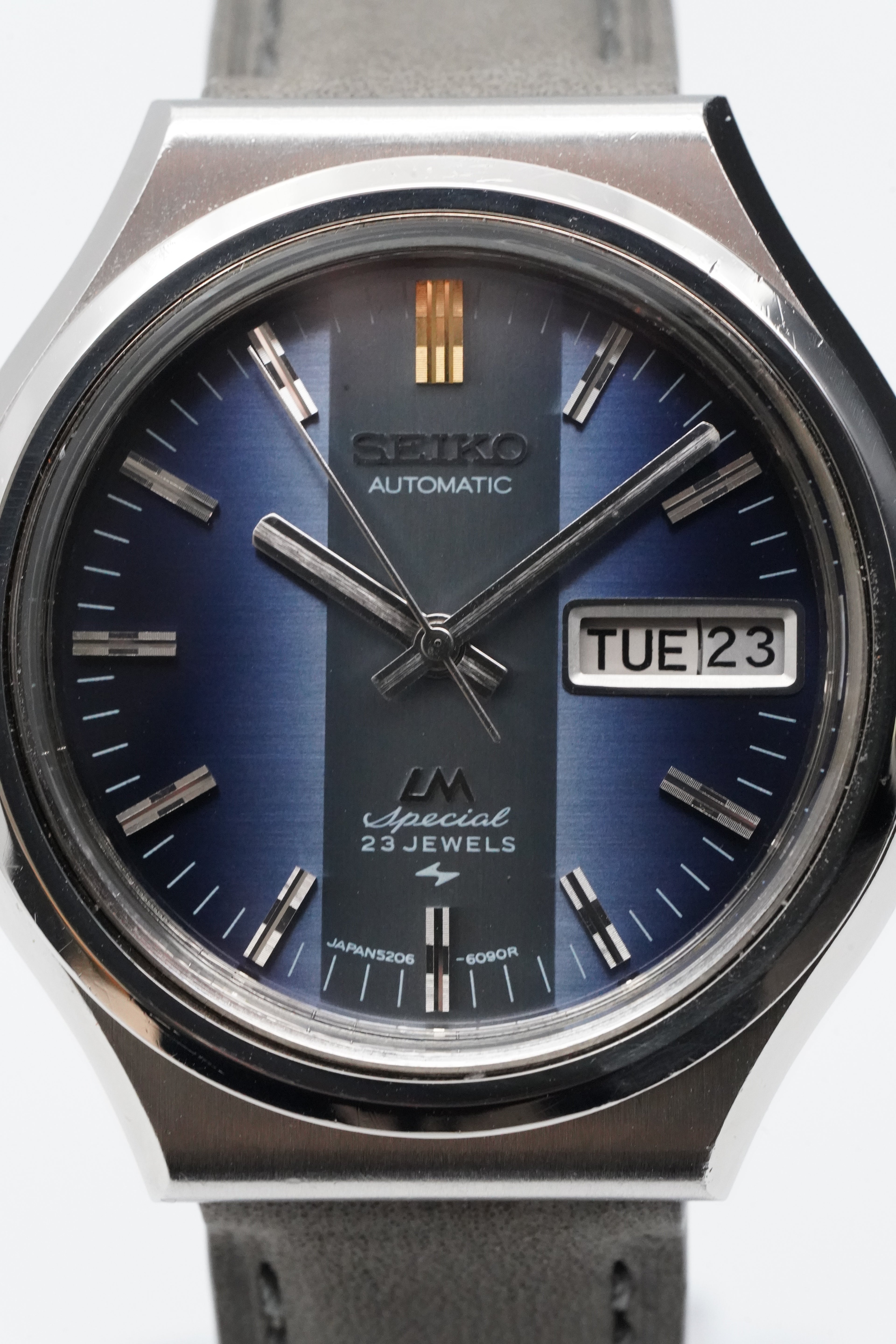Seiko Lord Matic Special (Ref. 5206-6090) – Blue Gradient Dial – Fully Serviced