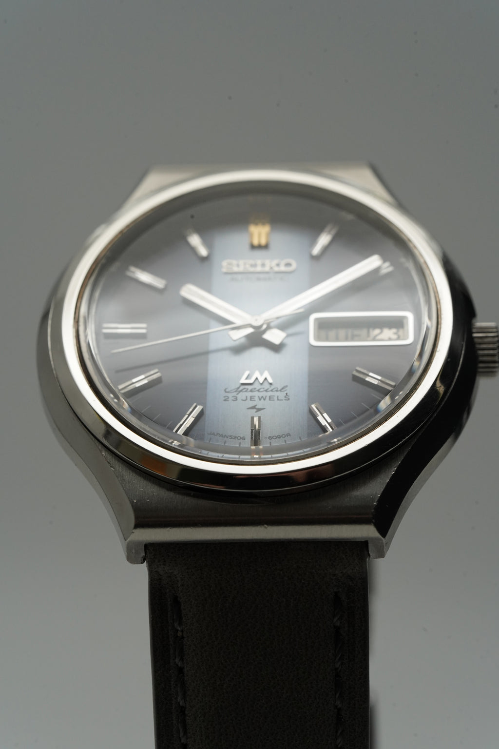 Seiko Lord Matic Special (Ref. 5206-6090) – Blue Gradient Dial – Fully Serviced